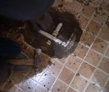 临沧卫生间漏水维修公司为您分享下卫生间渗水如何处理及注意事项